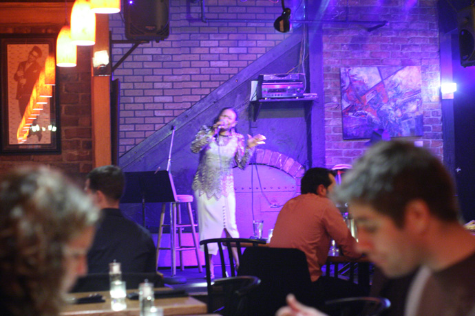 Phyllis Adelyne singing jazz at Capones Restaurant and Live Jazz Club in Vancouver BC Canada.