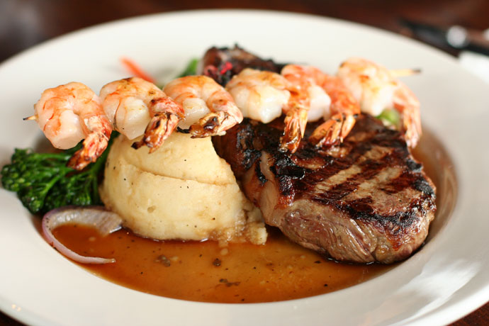 10oz New York Steak with Bistro Prawns