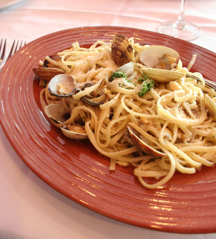 Clam linguini at Da Gino Ristorane Italia