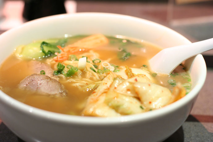 Kimchi ramen noodle soup