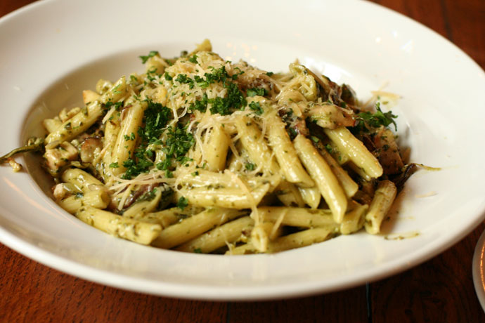 Penne pasta with Chicken