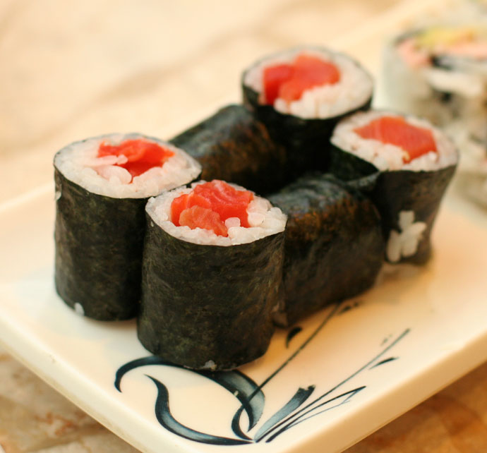 Salmon maki sushi