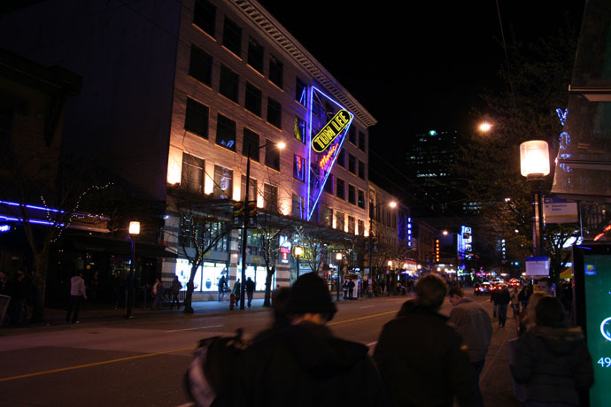 Tom Lee Music in Vancouver downtown