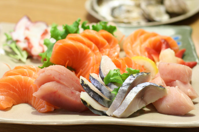 Assorted sashimi